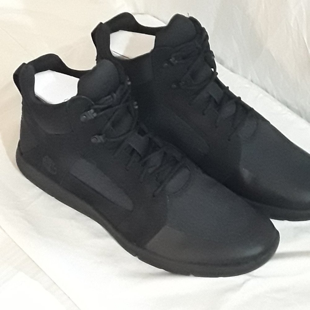 MEN's Boltero Leather/ Black Nubuck by TIMBERLAND